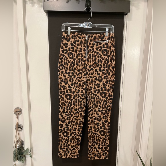 Reformation Pants - Reformation Leopard Print Straight Cropped Ankle Pants, Size 6 Petite (6P)